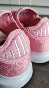 Новые кроссовки ADIDAS р.33,5(21,5) (5 фото из 10)