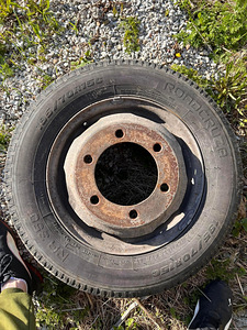 Rehvid Sprinter 195/70 R15c, tagasild, Lift Dhollandia (5 foto / 10)