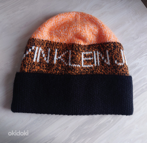 Uus Calvin Klein talvemüts