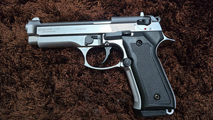 Stardipüstol F92 9mm (Blow) (6 фото из 7)