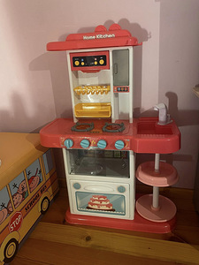 Игровая кухня со звуком и светом (1 фото из 2)