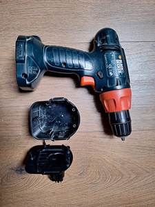 Black & Decker akutrell CD12C (2 foto / 2)