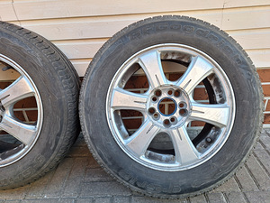 Литые диски R15 6.5J + шины 195/65 R15 (9 фото из 10)