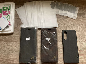 Sony Xperia 10 V, kaitseklaasid, kaaned jne! (1 foto / 2)