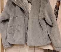 Короткая куртка из искусственной кожи, размер М, новая