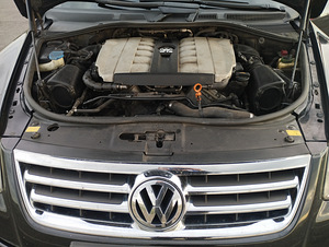 Продам volkswagen touareg 1 (3 фото из 13)