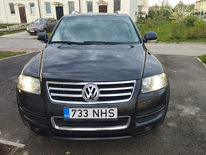 Продам volkswagen touareg 1 (9 фото из 13)