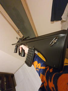 Exchange Au-2G J.G works (AUG Airsoft Rifle) (3 foto / 9)