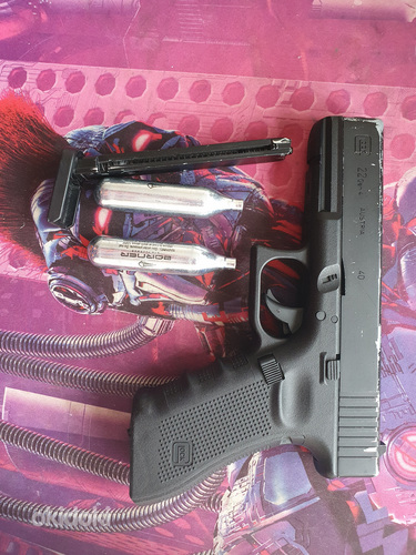 Umared Glock 22 Gen 4 (airsoft) (foto #1)