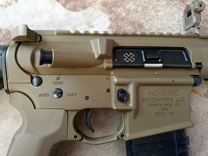 Airsoft Noveske N4 13'5 GBBR Tan Cyma/EMG CGS gas powered ri (8 foto / 9)