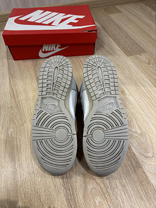 Naiste Nike tossud (4 foto / 8)