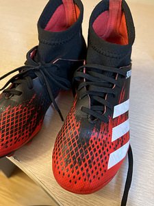 Müüa ADIDAS PREDATOR saapad (3 foto / 8)