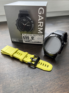 M: Garmin Fenix 5 Sapphire (1 foto / 4)