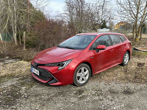 Toyota Corolla Hybrid (2 foto / 15)