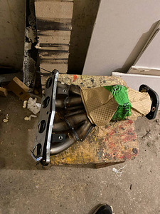 Katalüsaator Toyota avensise/ Katalüsaator Toyota avensise jaoks (2 foto / 3)