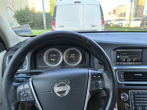 Müüa auto Volvo v60 (3 foto / 8)