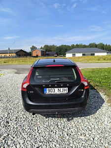 Müüa auto Volvo v60 (7 foto / 8)