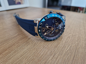Uued meeste käekellad Ulysse Nardin El Toro (5 foto / 8)