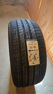 Диски + шины 275/40R22 Triangle Sportex (4 фото из 4)