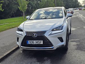 Bolt/Uber Comfort/Premium Lexus Maastur rent 2018a. (4 foto / 9)