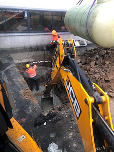 Traktori rent juhiga (3 foto / 3)