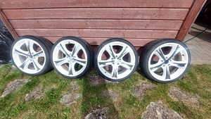 19" Белые литые диски (4 фото из 8)