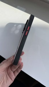 iPhone 15 pro ümbris (3 foto / 6)
