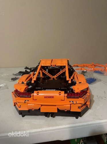 LEGO Technic Порше 911 GT3 RS (фото #3)