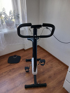 Продам велотренажёр (2 фото из 6)