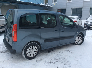 Citroen Berlingo 2011 (2 фото из 11)