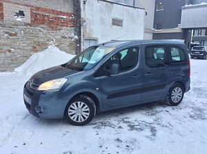 Citroen Berlingo 2011 (10 фото из 11)