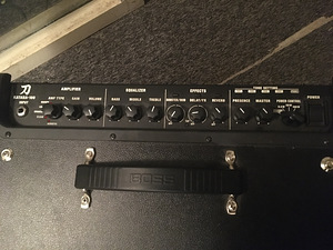 Boss Katana MkI 100/2x12 (2 foto / 6)