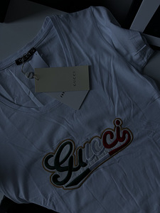 Gucci naiste t-särk (1 foto / 2)