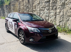 Takso autorent BOLT / Toyota Avensis LPG (7 foto / 9)