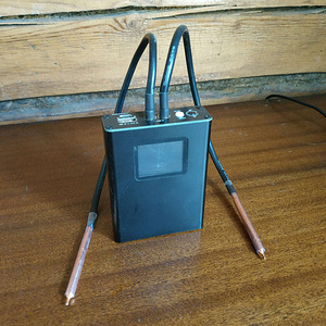 Портативный аккумуляторный сварочный аппарат + никелевые пол