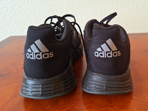 Adidas tossud (2 foto / 3)