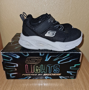 Tossud Skechers S-Lights (2 foto / 5)