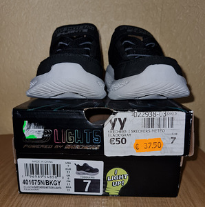 Tossud Skechers S-Lights (4 foto / 5)