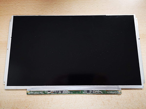 Sülearvuti ekraan 13.3" B133XW01 40pin LCD (1 foto / 4)