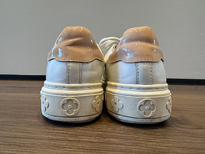 Luis Vuitton shoes size 36 (2 foto / 3)