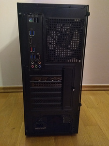 I5-8400/Z390/16GB RAM/SSD 256GB/HDD 500GB/GTX 1660OC 6GB (5 foto / 10)
