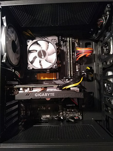 I5-8400/Z390/16GB RAM/SSD 256GB/HDD 500GB/GTX 1660OC 6GB (7 foto / 10)
