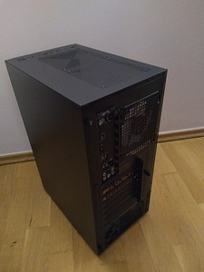 I5-8400/Z390/16GB RAM/SSD 256GB/HDD 500GB/GTX 1660OC 6GB (9 foto / 10)
