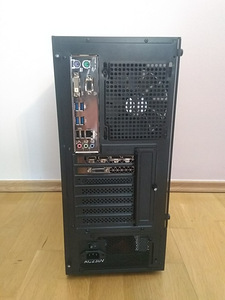 Intel I5-6402P/B150M/16GB RAM/SSD 512GB/GTX 1070 8GB (6 foto / 10)