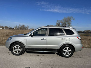 Hyundai Santa Fe (8 foto / 8)
