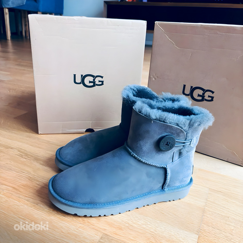 UGG