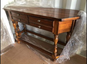 Lexiton Furniture Palmer sahtlitega konsoollaud 90kõrgus x52 (1 foto / 3)