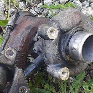 Ford focus Turbo TD025S2-06T4 9685293080 (1 foto / 2)