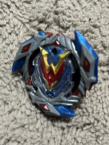 Beyblade (7 foto / 10)