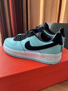 Nike Air Force 1 Low Tiffany & Co (2 foto / 6)